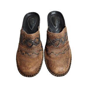 Clarks Artisan Collection Brown Distressed Leather Stitched Wedge Mule Clog, 7